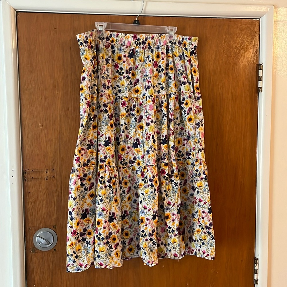 Floral maxi skirt